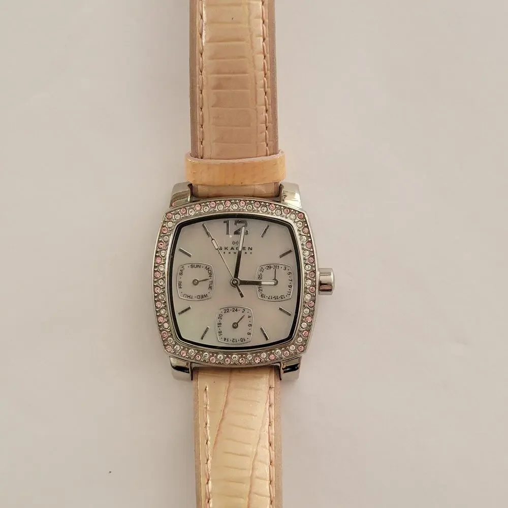 Skagen Womens Watch Pink Leather Band White Dial Dress/Formal Quartz 558SSLP8A
